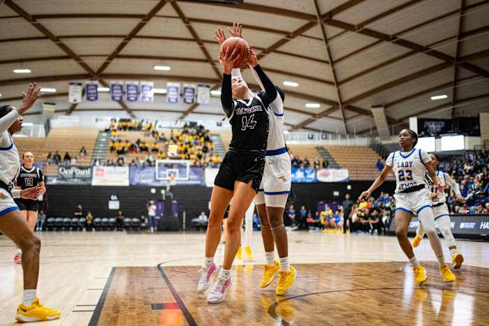 Jefferson Willamette 6A Oregon girls basketball quarterfinal 2024 Naji Saker-41